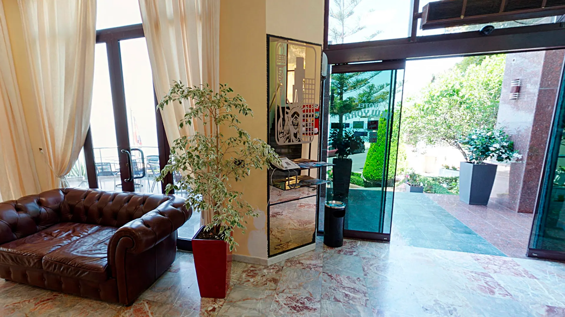 Hotel New York Vlorë